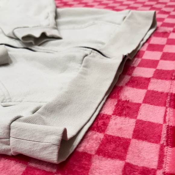 Twitch White and Purple Hoodie Jacket - Picture 4 of 8